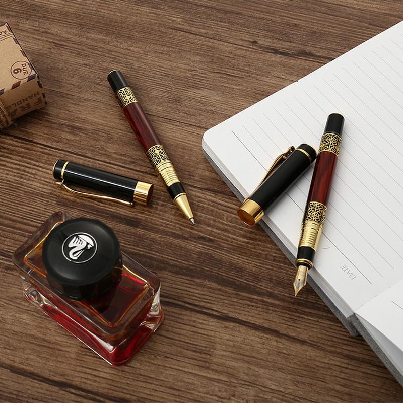 Schrijven met fancy pens